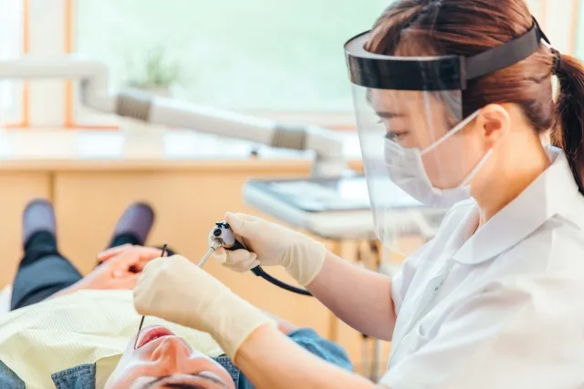 歯科恐怖症や嘔吐反射のある方もご安心ください